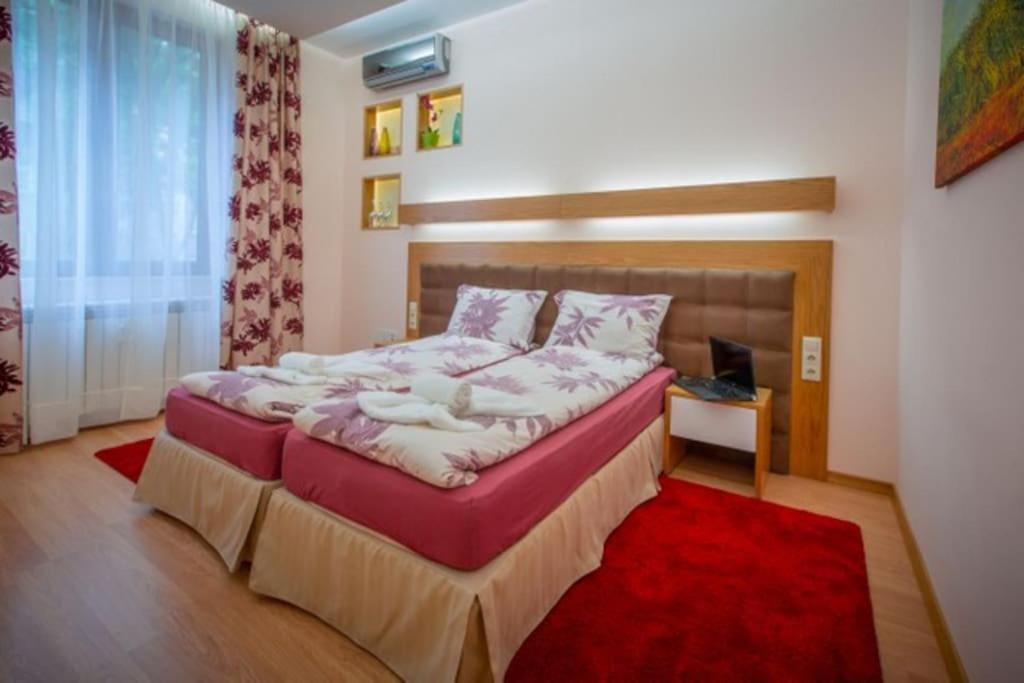 High Tech - Luxurious Apartment Софія Екстер'єр фото