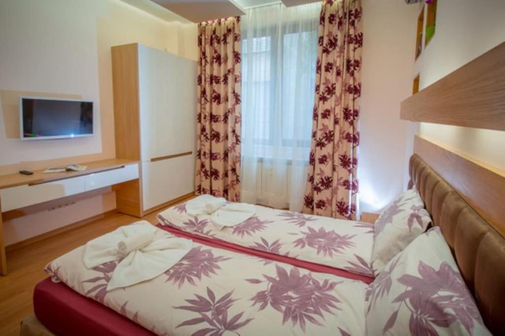 High Tech - Luxurious Apartment Софія Екстер'єр фото