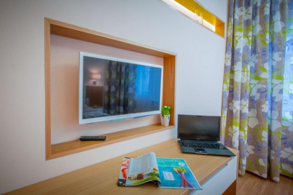 High Tech - Luxurious Apartment Софія Екстер'єр фото