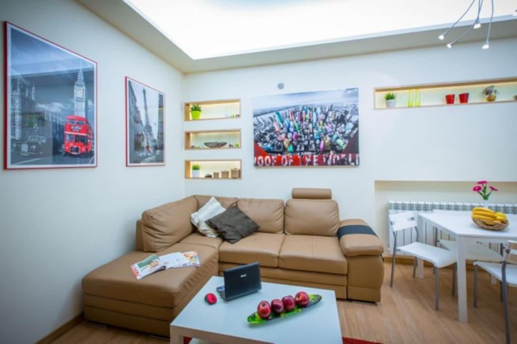 High Tech - Luxurious Apartment Софія Екстер'єр фото